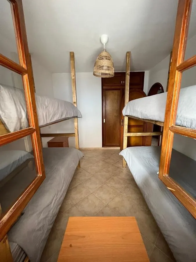 Pura Vida Surf Camp & School Hostel La Oliva 0*,